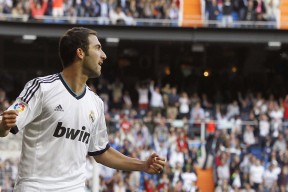 华体会-再现奇迹：球队如何在逆境中最强逆转！，奇迹再现倒放