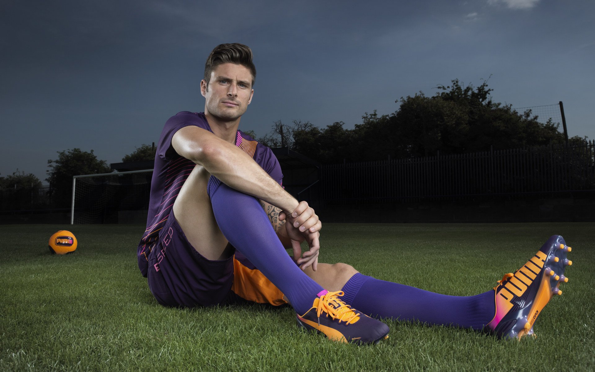 球队在赛季目标上明确并制定长期发展规划，球赛队伍